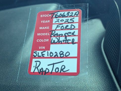 Certified 2025 Ford Ranger Raptor AWD/4WD image 17