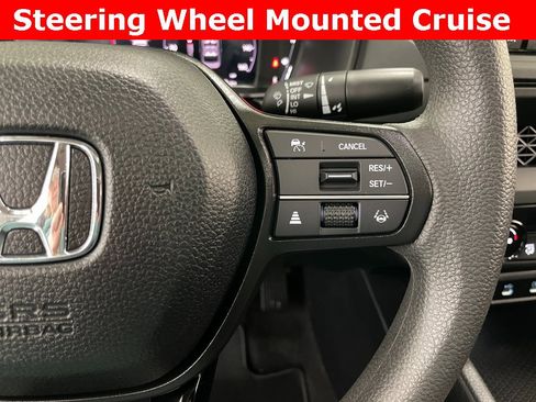 Used 2025 Honda Accord SE image 25