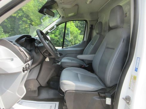 Used 2018 Ford Transit 150 130 Low Roof RWD image 32