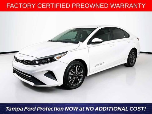 Used 2024 Kia Forte LXS w/ LXS Technology Package FWD image 1