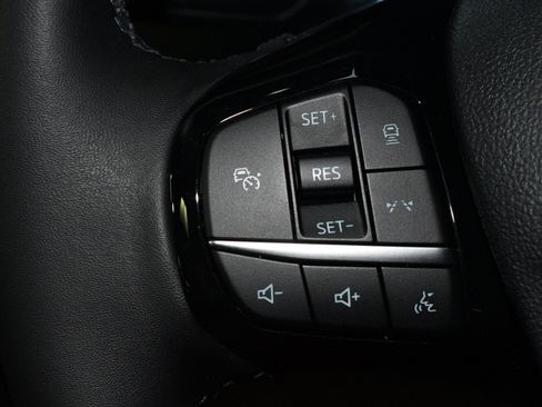 Used 2024 Ford Escape Platinum AWD/4WD image 29