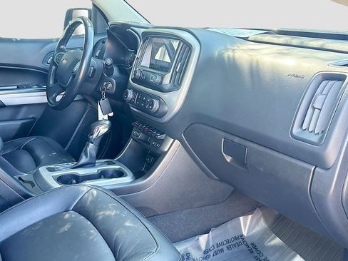 Used 2022 Chevrolet Colorado ZR2 AWD/4WD image 28