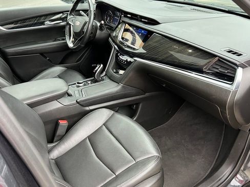 Used 2022 Cadillac XT6 Premium Luxury AWD/4WD image 26