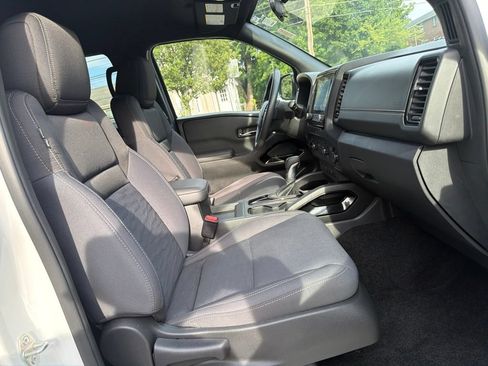 Used 2023 Nissan Frontier SV w/ Midnight Edition Package AWD/4WD image 28