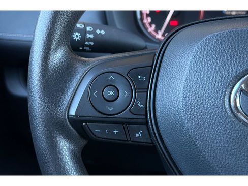 Used 2024 Toyota RAV4 XLE FWD image 26