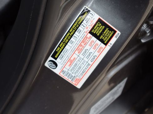 Used 2022 Nissan Kicks SV FWD image 28