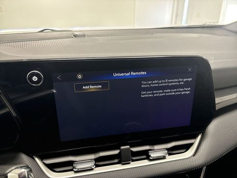New 2026 Chevrolet Equinox LT w/ Convenience Package II AWD/4WD image 68