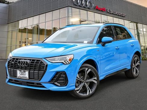 Used 2023 Audi Q3 2.0T Premium Plus w/ Premium Plus Package AWD/4WD image 1