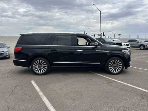 Used 2018 Lincoln Navigator L Reserve w/ Technology Package AWD/4WD image 5