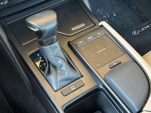 Used 2020 Lexus ES 350 w/ Premium Package FWD image 24