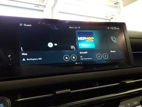 New 2025 Hyundai Santa Cruz Limited image 7