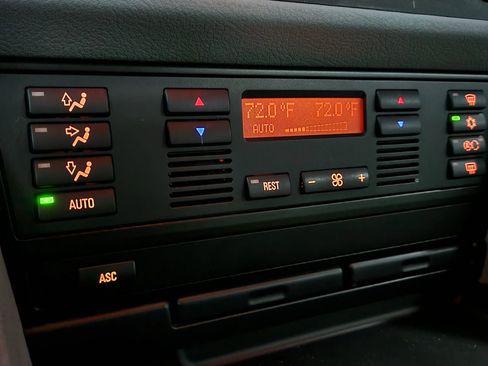 Used 1999 BMW 528i Sedan image 36