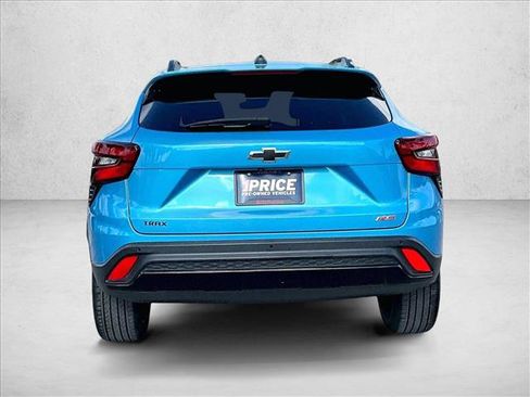 Used 2025 Chevrolet Trax RS w/ Driver Confidence Package FWD image 4