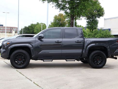 Used 2024 Toyota Tacoma SR5 RWD image 3