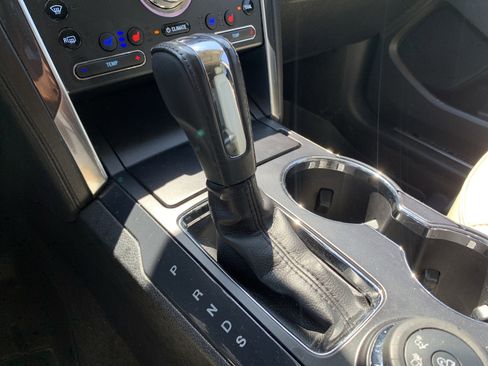 Used 2017 Ford Explorer Platinum AWD/4WD image 26
