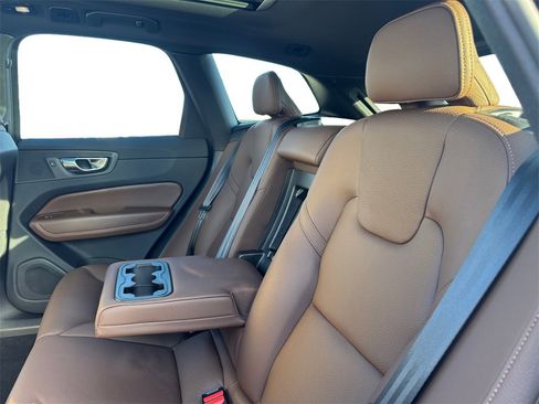 Certified 2025 Volvo XC60 B5 Plus image 20