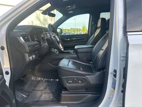 Used 2022 GMC Yukon Denali w/ Denali Ultimate Package AWD/4WD image 23
