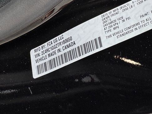 New 2026 Chrysler Pacifica Limited w/ Uconnect Theater Family Group FWD image 32