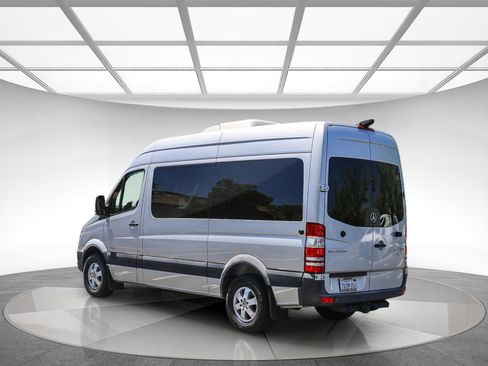 Used 2016 Mercedes-Benz Sprinter 2500 image 2
