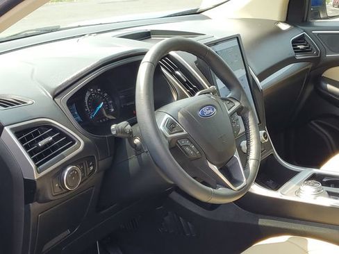 Certified 2024 Ford Edge SEL w/ Convenience Package AWD/4WD image 12