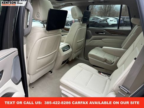 Used 2024 Cadillac Escalade Sport Platinum image 39
