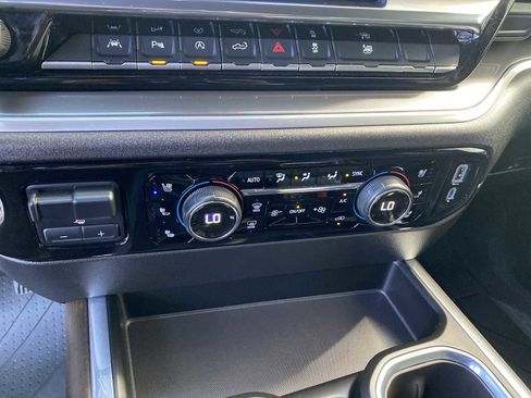 Used 2025 Chevrolet Silverado 1500 High Country w/ High Country Premium Package image 19