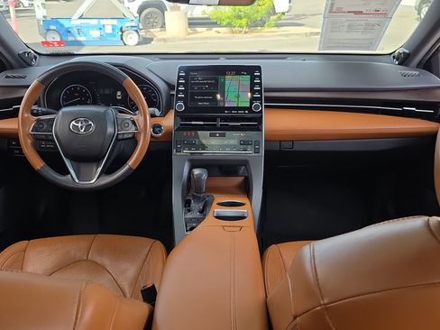 Used 2019 Toyota Avalon Limited w/ All Weather Liner Package image 27