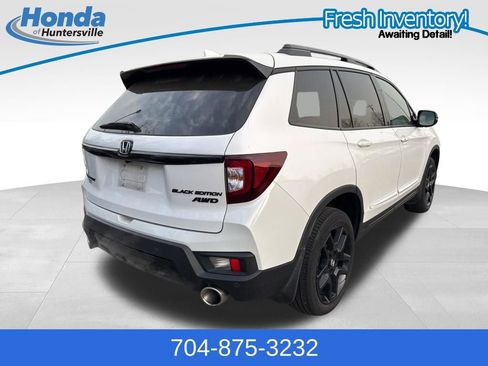 Used 2024 Honda Passport Black Edition image 8