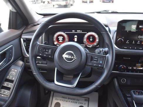 Used 2023 Nissan Rogue Platinum w/ Platinum Premium Package FWD image 37