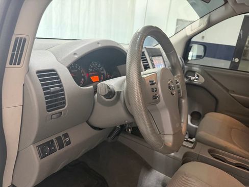 Used 2019 Nissan Frontier SV RWD image 14
