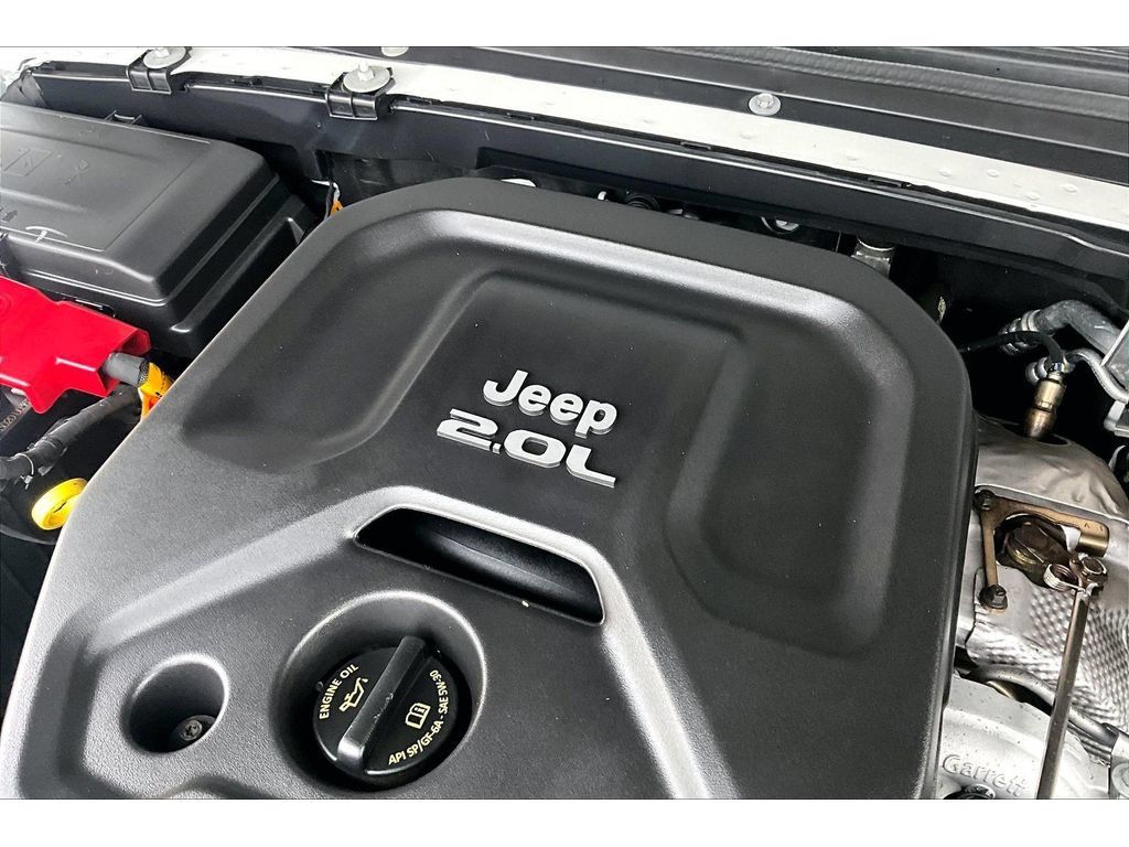 Used 2022 Jeep Wrangler Unlimited Rubicon 4xe w/ Cold Weather Group AWD/4WD image 50