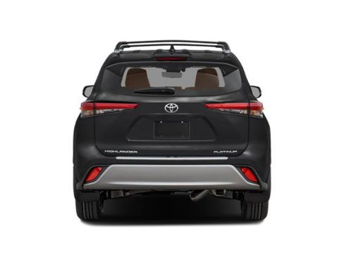 Used 2023 Toyota Highlander Platinum AWD/4WD image 5