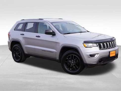 Certified 2020 Jeep Grand Cherokee Laredo w/ Quick Order Package 2BN North image 1
