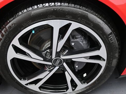 Used 2022 Audi e-tron GT Prestige w/ Prestige Package image 38