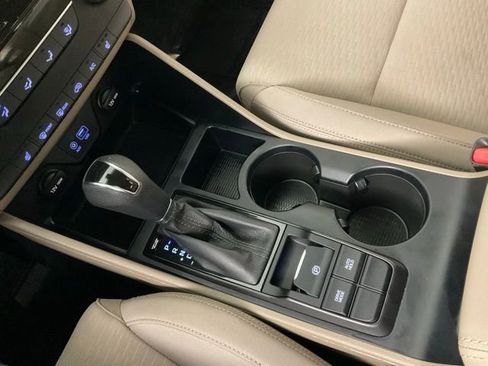 Used 2021 Hyundai Tucson Value w/ Cargo Package image 17