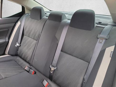 Used 2020 Nissan Versa SV image 14