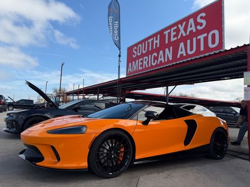 Used 2020 McLaren GT RWD image 35