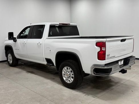 Used 2024 Chevrolet Silverado 2500 LT image 9