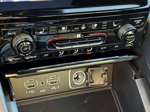 New 2025 Jeep Grand Cherokee L Limited w/ Luxury Tech Group II image 35