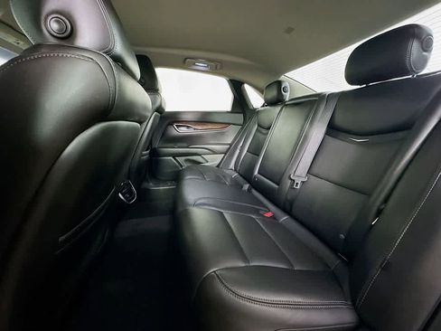 Used 2016 Cadillac XTS Luxury image 14