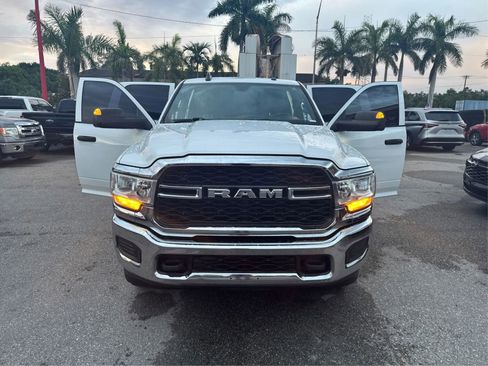 Used 2022 RAM 2500 Tradesman w/ Chrome Appearance Group AWD/4WD image 23