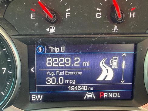 Used 2020 Chevrolet Equinox LT image 17