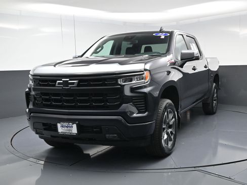 Used 2022 Chevrolet Silverado 1500 RST image 11