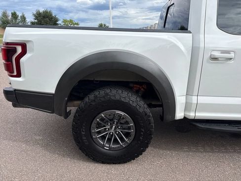 Used 2019 Ford F150 Raptor w/ Equipment Group 802A Luxury AWD/4WD image 32