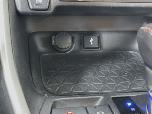 Used 2021 Toyota RAV4 XLE Premium FWD image 26