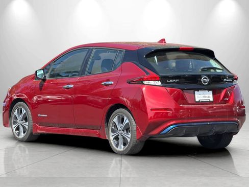 Used 2018 Nissan Leaf SV w/ SV Technology Package FWD image 6
