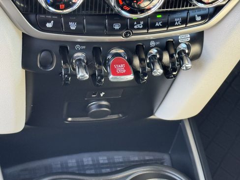 Used 2024 MINI Cooper Countryman S w/ Premium Package image 24