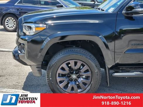 Used 2023 Toyota Tacoma Limited w/ Nightshade Package AWD/4WD image 9