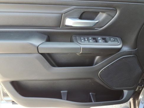 New 2026 RAM 1500 Express AWD/4WD image 15