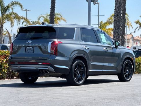 Used 2024 Hyundai Palisade Limited FWD image 4